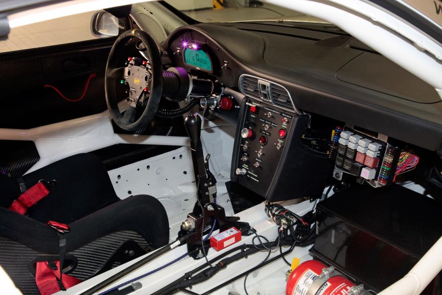 Porsche 911 GT3 R 2010 года  (фото 5 из 8)